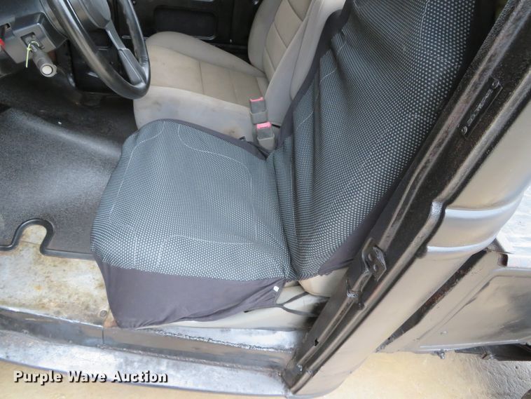 image for item DN7858 1990 Chevrolet S10  with 1926 Ford truck body