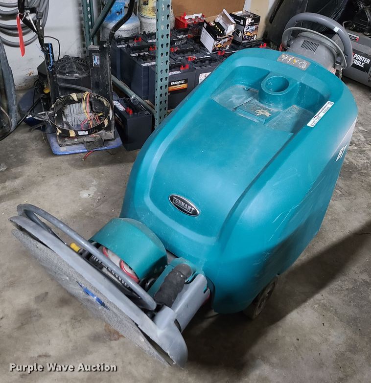 image for item EZ9248 Tennant B7  floor buffer