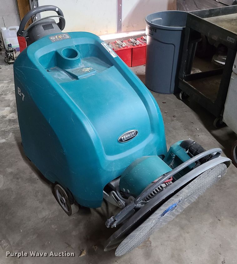 image for item EZ9248 Tennant B7  floor buffer