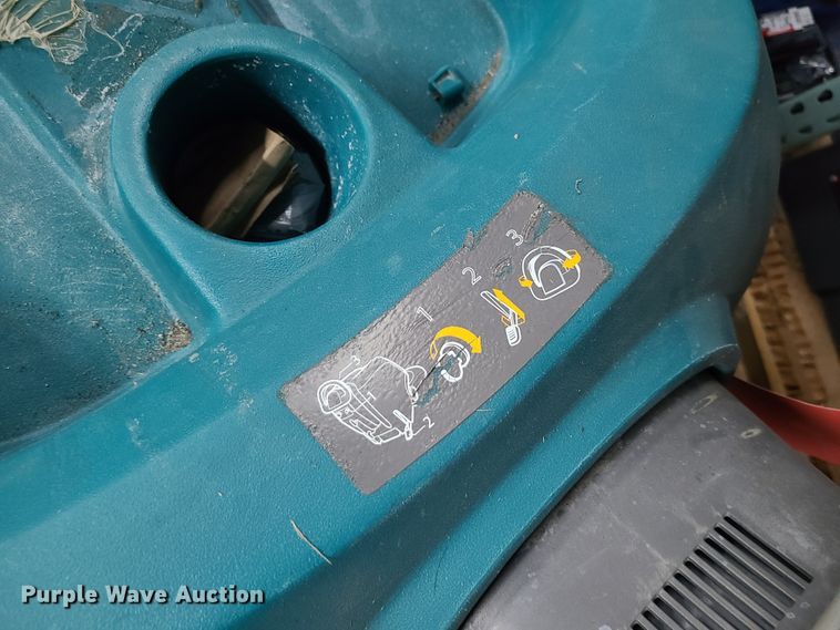 image for item EZ9248 Tennant B7  floor buffer