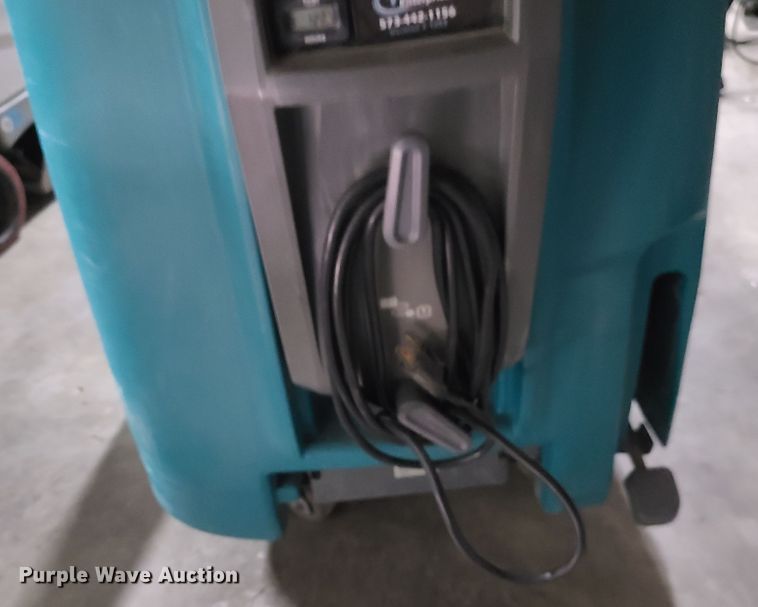 image for item EZ9248 Tennant B7  floor buffer