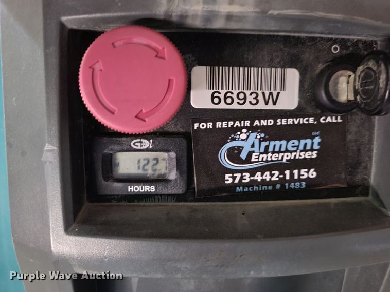 image for item EZ9248 Tennant B7  floor buffer