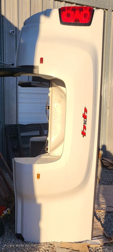 image for item FW9744 Pickup truck bed