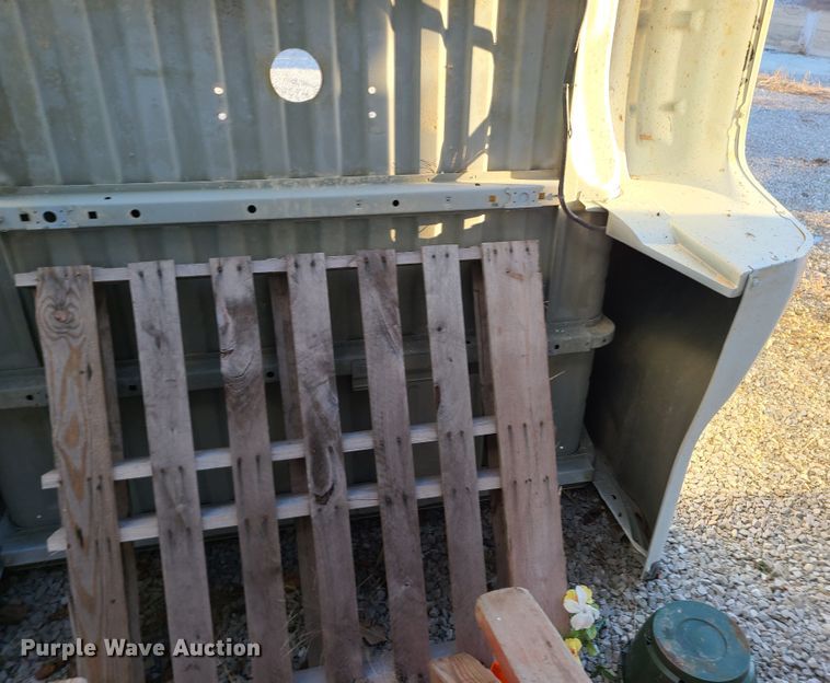 image for item FW9744 Pickup truck bed