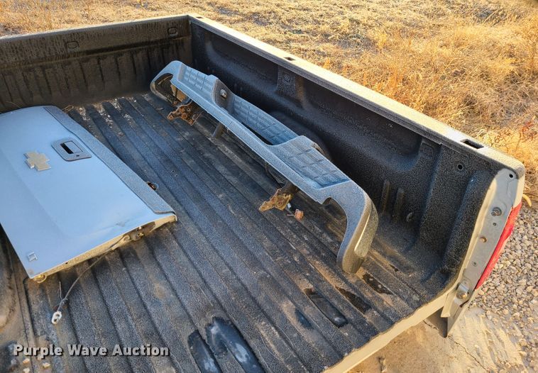 image for item FW9746 Pickup truck bed