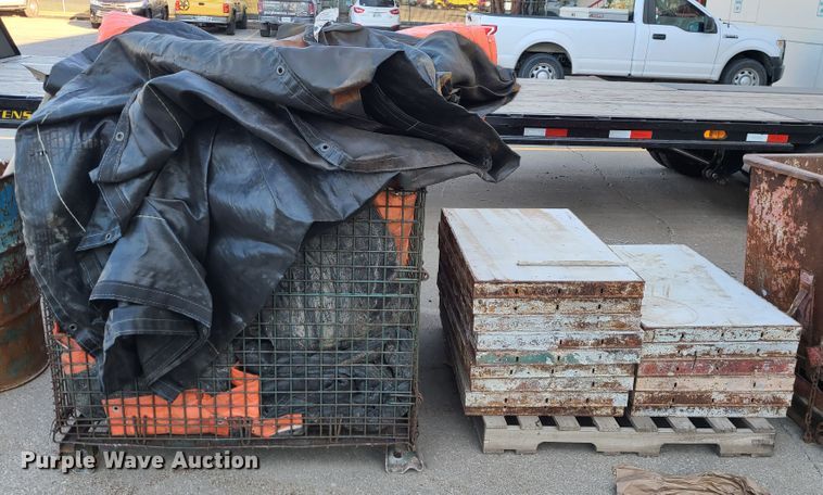 image for item GB9156 Gar-Bro  concrete bucket