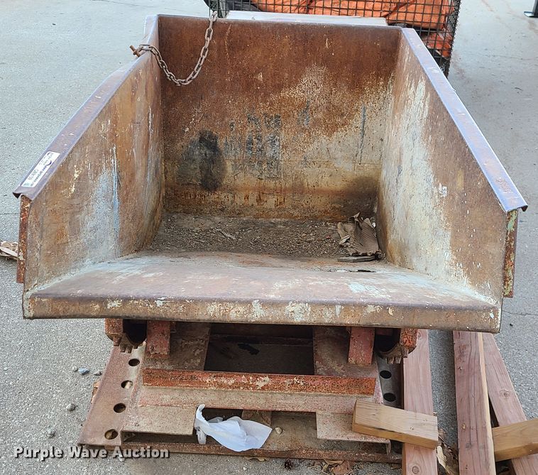 image for item GB9159 Dump cart