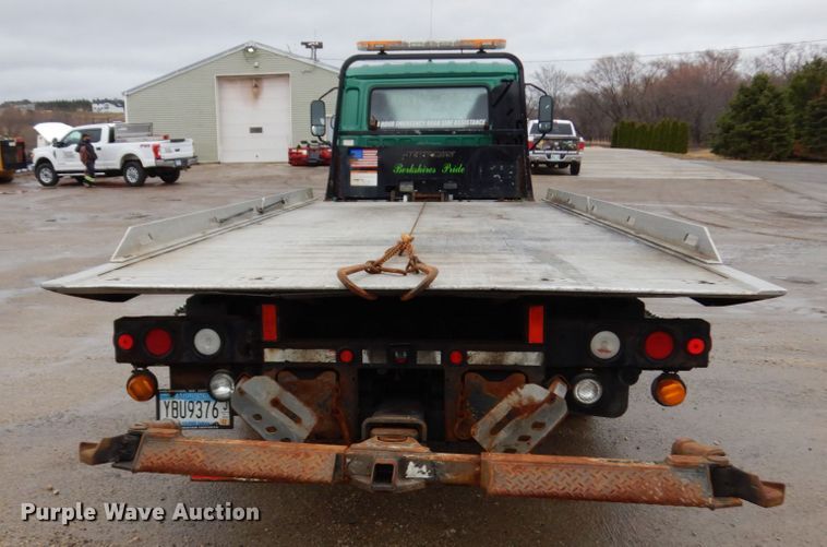 image for item HR9051 2010 Nissan 2300LP  rollback truck