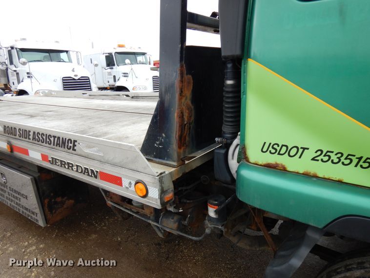 image for item HR9051 2010 Nissan 2300LP  rollback truck