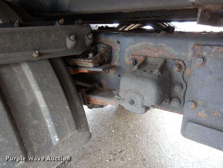 image for item HR9051 2010 Nissan 2300LP  rollback truck