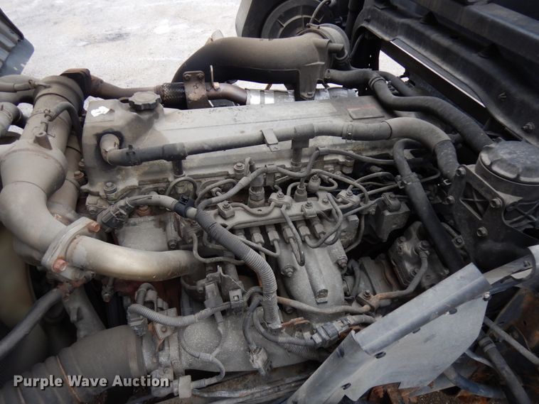 image for item HR9051 2010 Nissan 2300LP  rollback truck