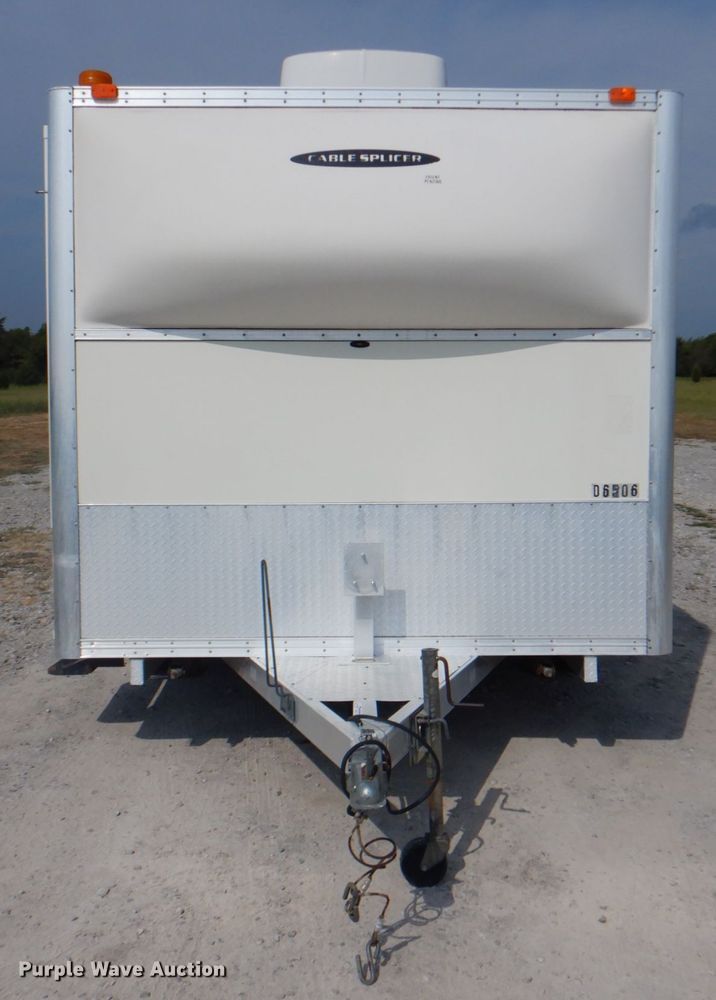 image for item HT9419 2001 Coachcraft  fiber optic trailer