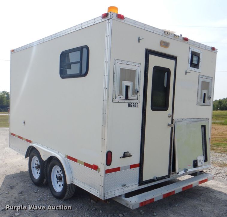 image for item HT9419 2001 Coachcraft  fiber optic trailer