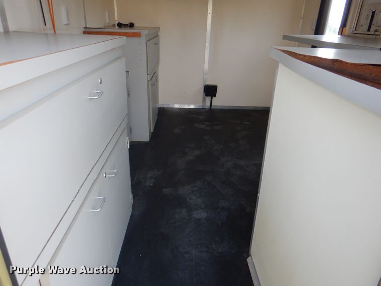 image for item HT9419 2001 Coachcraft  fiber optic trailer