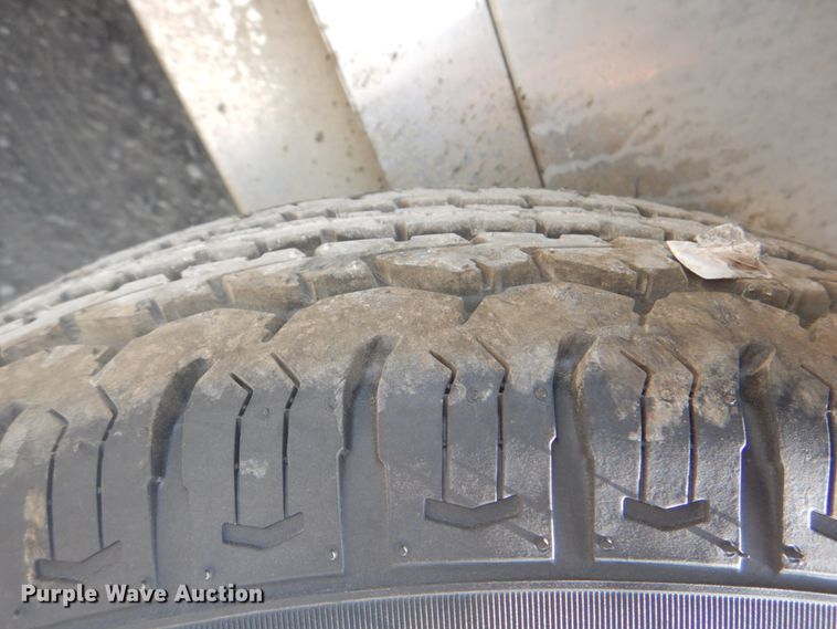 image for item HT9419 2001 Coachcraft  fiber optic trailer