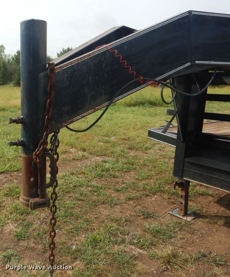 image for item HT9455 2002 Apache  equipment trailer