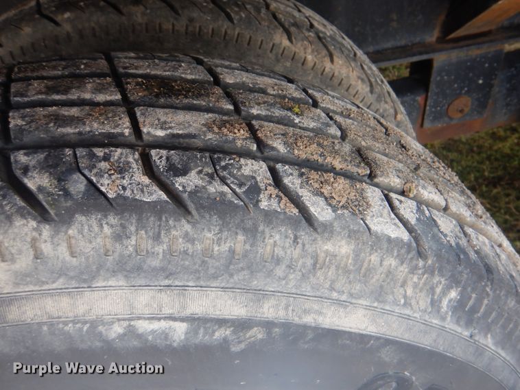 image for item HT9455 2002 Apache  equipment trailer