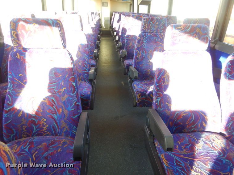 image for item HU9364 2001 MCI E4500  coach bus