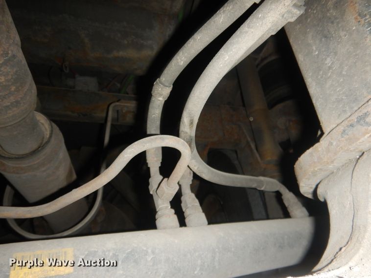 image for item HU9364 2001 MCI E4500  coach bus