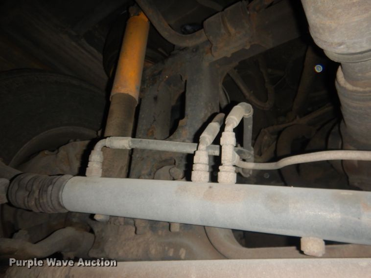 image for item HU9364 2001 MCI E4500  coach bus