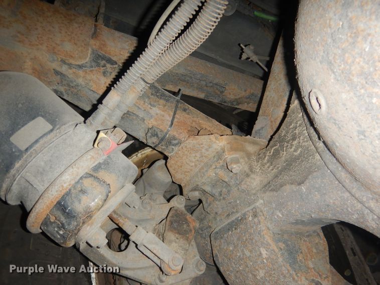 image for item HU9364 2001 MCI E4500  coach bus