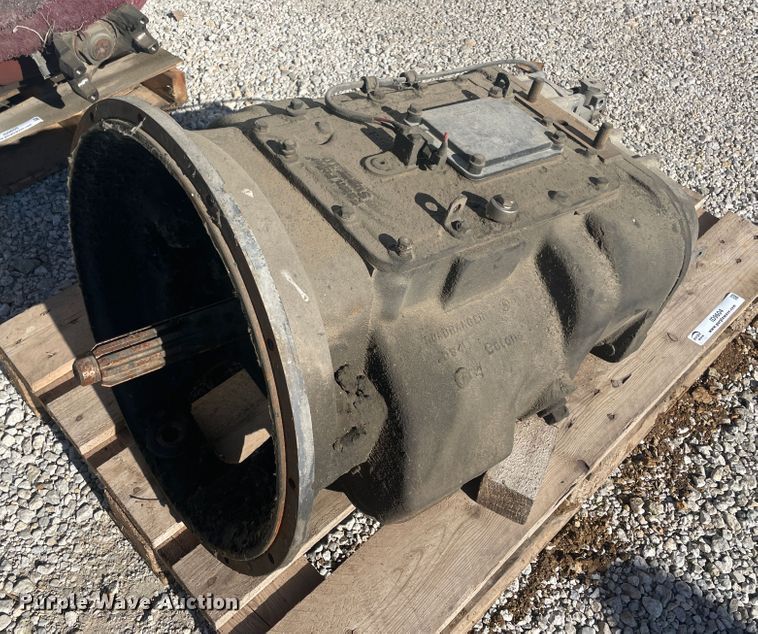 image for item ID9604 Eaton Fuller Super 10  transmission