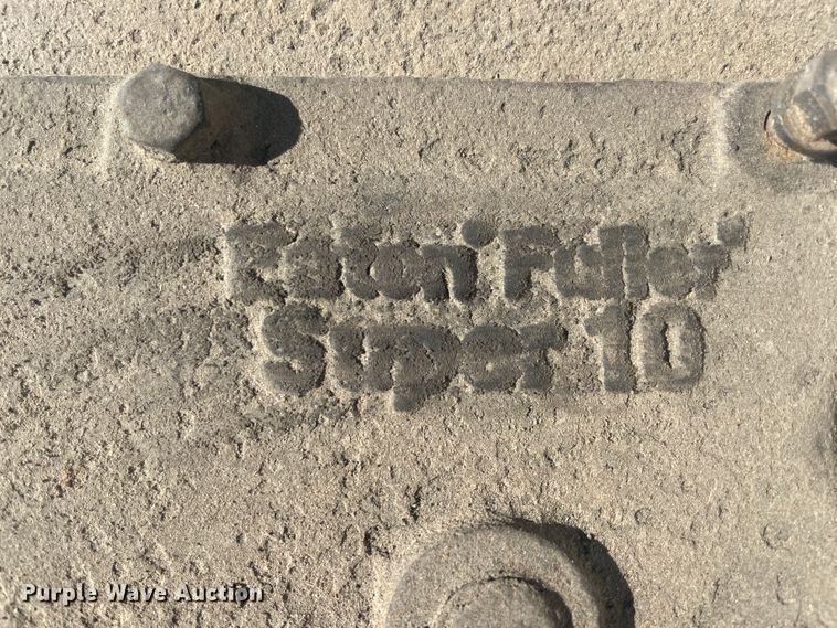 image for item ID9604 Eaton Fuller Super 10  transmission