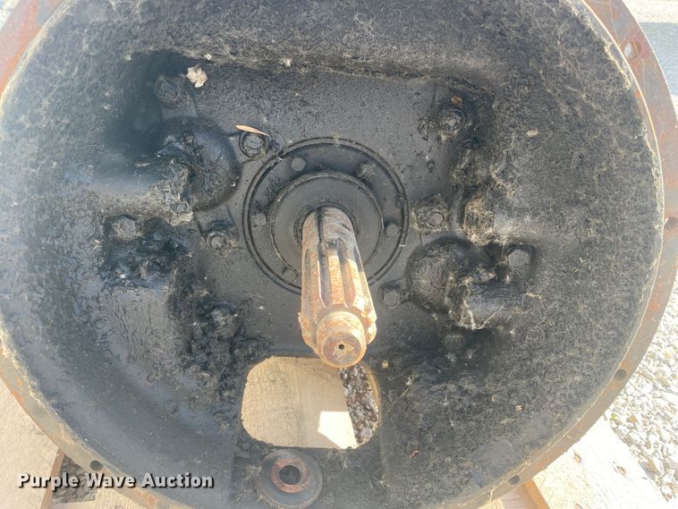 image for item ID9604 Eaton Fuller Super 10  transmission