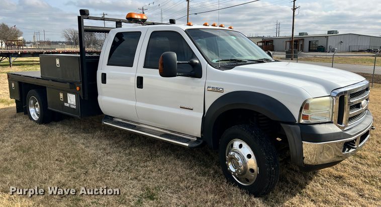image for item ID9623 2005 Ford F550 Super Duty XLT  Crew Cab flatbed truck