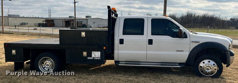 image for item ID9623 2005 Ford F550 Super Duty XLT  Crew Cab flatbed truck