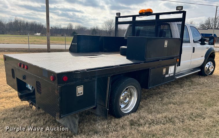 image for item ID9623 2005 Ford F550 Super Duty XLT  Crew Cab flatbed truck
