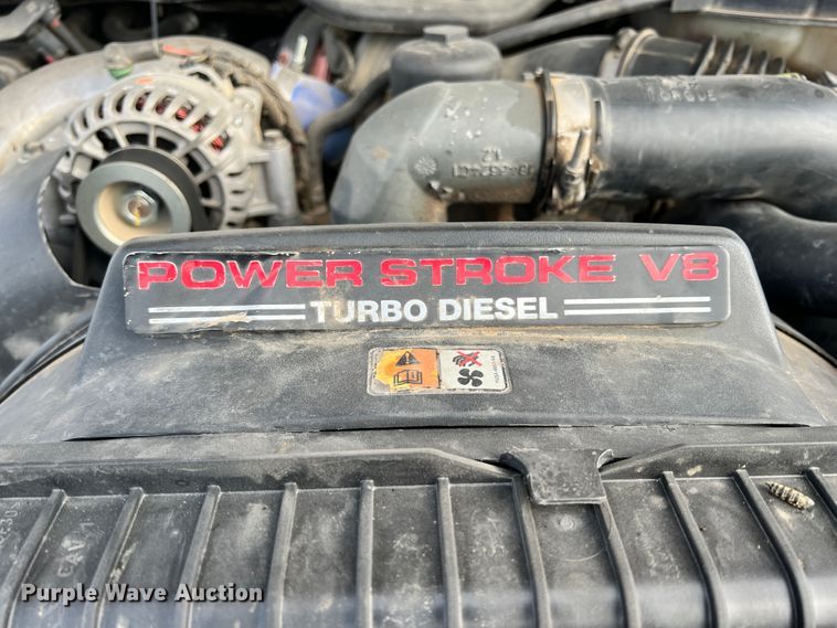 image for item ID9623 2005 Ford F550 Super Duty XLT  Crew Cab flatbed truck