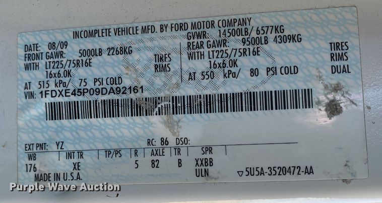 image for item IG9276 2009 Ford E450  shuttle bus