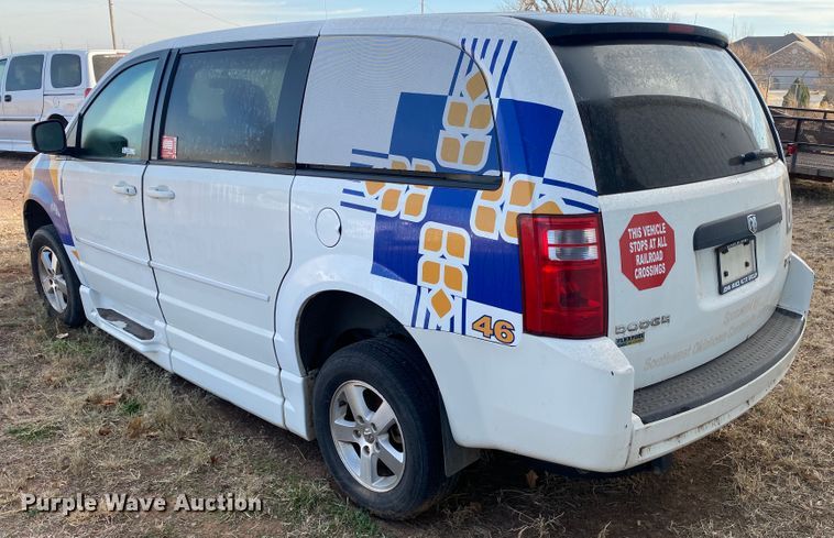 image for item IG9277 2010 Dodge Grand Caravan SE  handicap accessible van