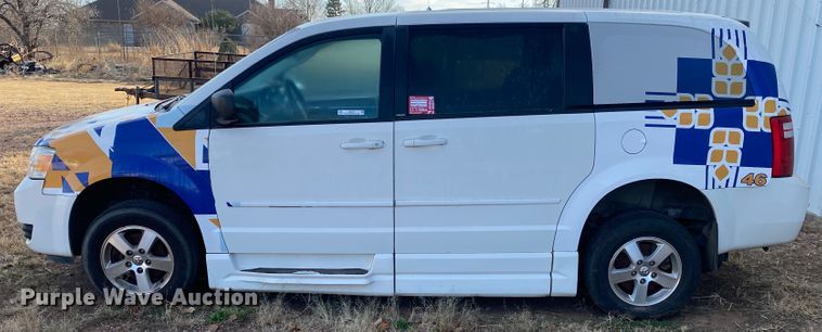 image for item IG9277 2010 Dodge Grand Caravan SE  handicap accessible van