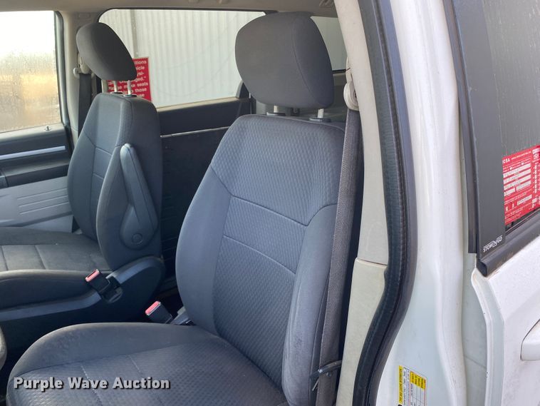 image for item IG9277 2010 Dodge Grand Caravan SE  handicap accessible van