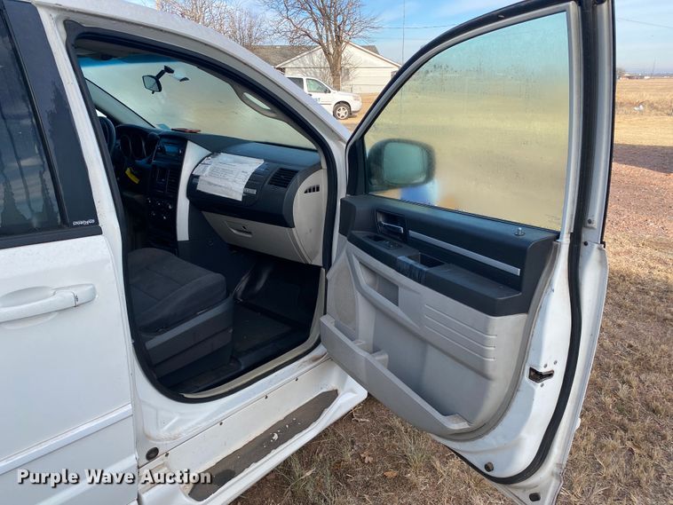 image for item IG9277 2010 Dodge Grand Caravan SE  handicap accessible van