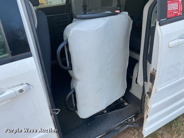 image for item IG9277 2010 Dodge Grand Caravan SE  handicap accessible van