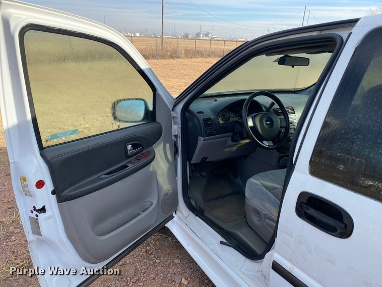 image for item IG9278 2008 Chevrolet Uplander  handicap accessible van