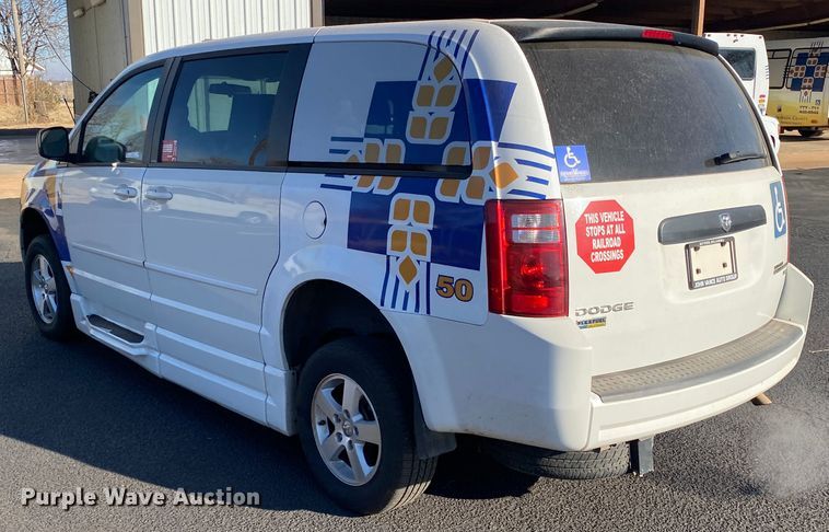 image for item IG9279 2010 Dodge Grand Caravan SE  handicap accessible van