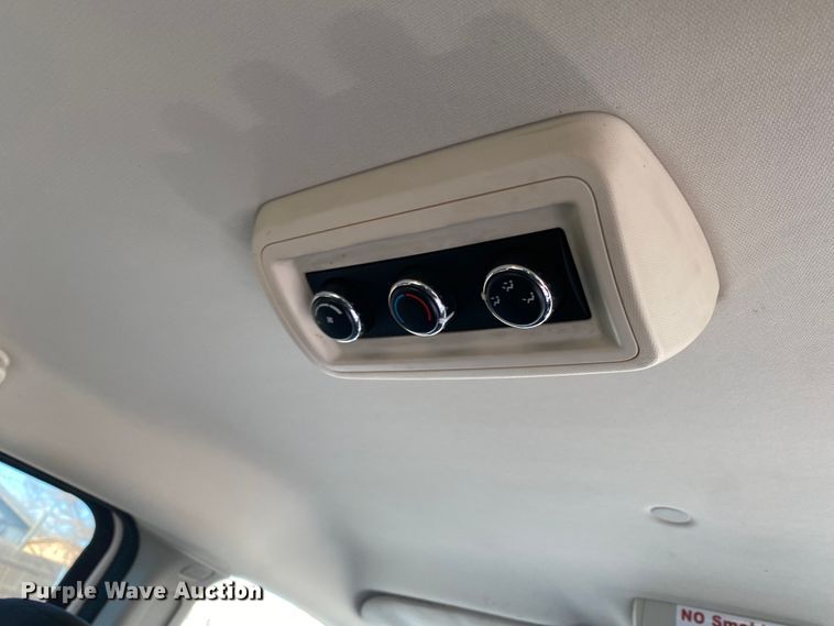 image for item IG9279 2010 Dodge Grand Caravan SE  handicap accessible van