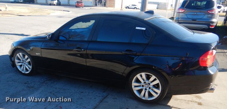 image for item IG9503 2006 BMW 325i