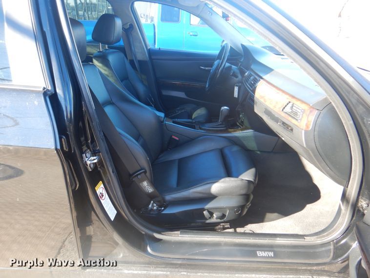 image for item IG9503 2006 BMW 325i