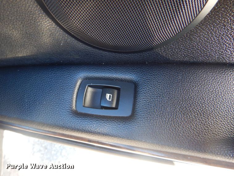 image for item IG9503 2006 BMW 325i