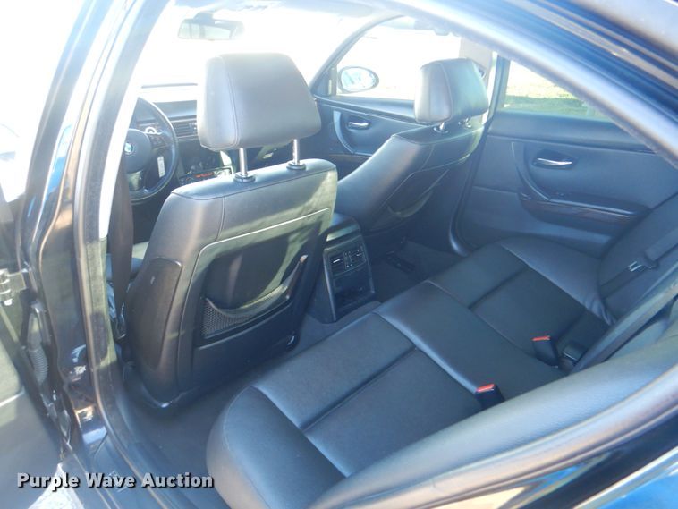 image for item IG9503 2006 BMW 325i