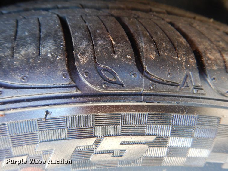 image for item IG9503 2006 BMW 325i