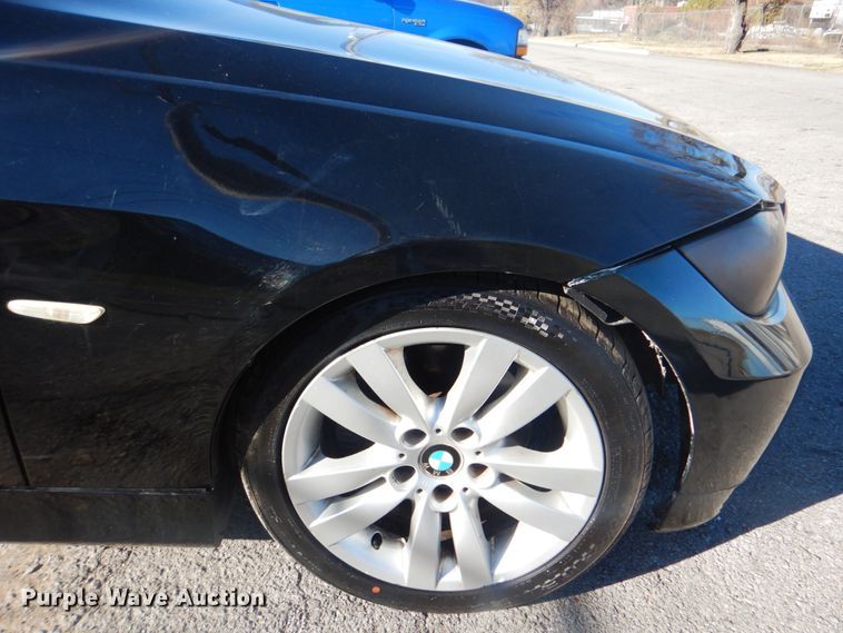 image for item IG9503 2006 BMW 325i