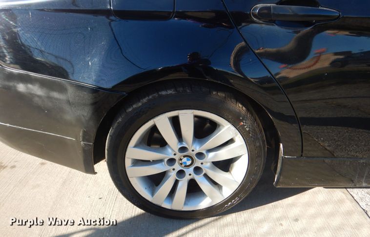 image for item IG9503 2006 BMW 325i