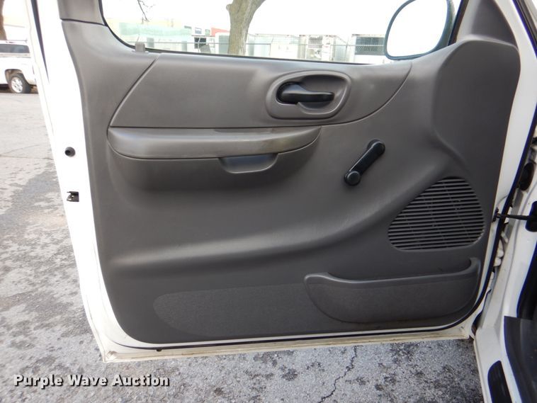 image for item IG9542 2003 Ford F150  pickup truck