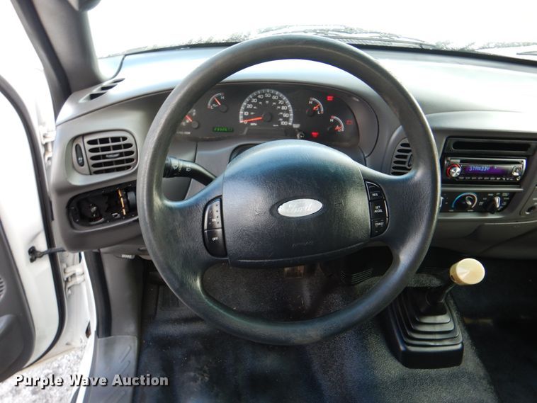 image for item IG9542 2003 Ford F150  pickup truck